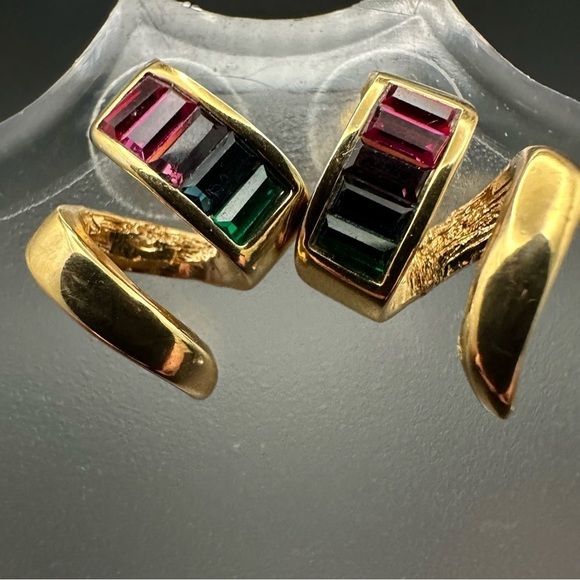 Vintage Roman gold tone Rhinestone swirl earrings - Picture 10 of 13